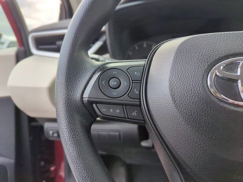 Used 2023 Toyota Corolla LE image 16