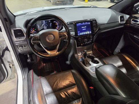 Used 2020 Jeep Grand Cherokee Limited w/ Luxury Group II AWD/4WD image 29
