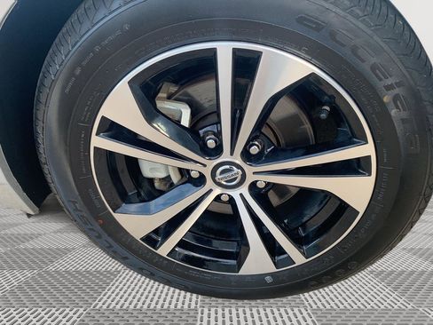 Used 2023 Nissan Sentra SV image 19