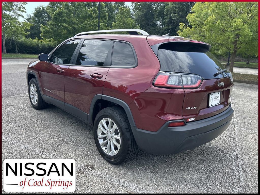 Used 2021 Jeep Cherokee Latitude AWD/4WD image 5