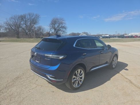Used 2023 Buick Envision Avenir image 3
