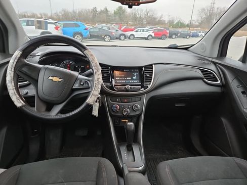 Used 2017 Chevrolet Trax LS image 9