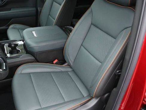 New 2026 GMC Yukon AT4 AWD/4WD image 23
