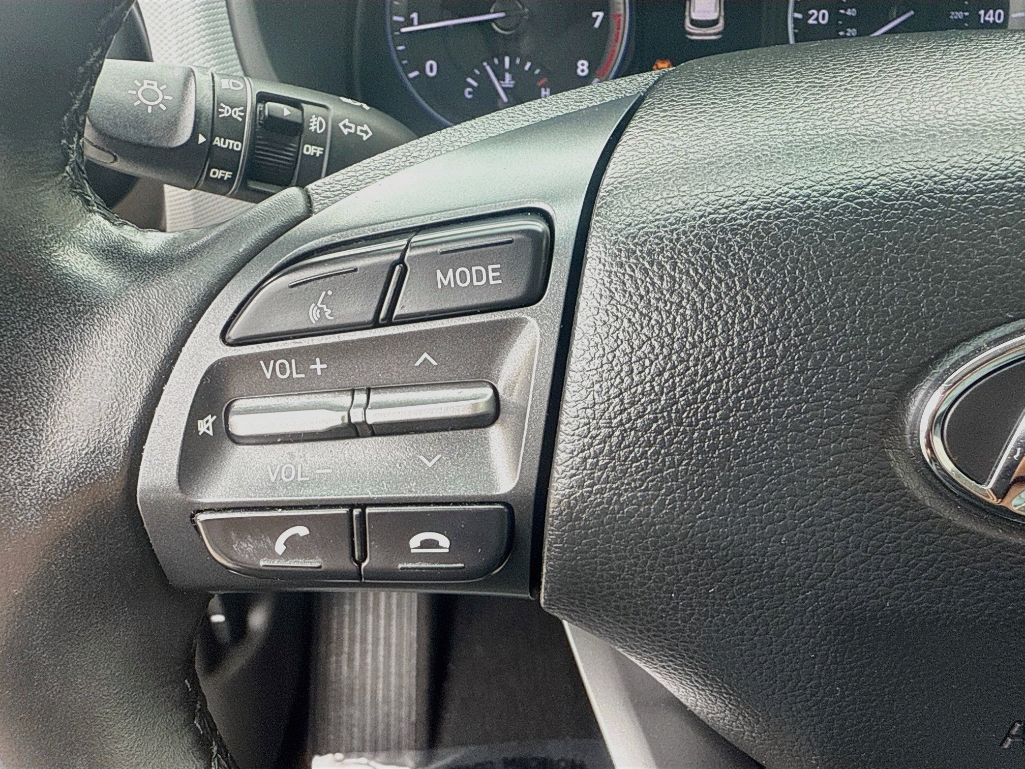 Used 2018 Hyundai Kona Ultimate FWD image 36