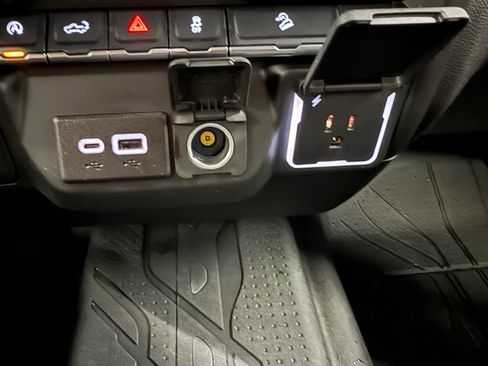 Certified 2025 Chevrolet Silverado 1500 Custom Trail Boss image 34