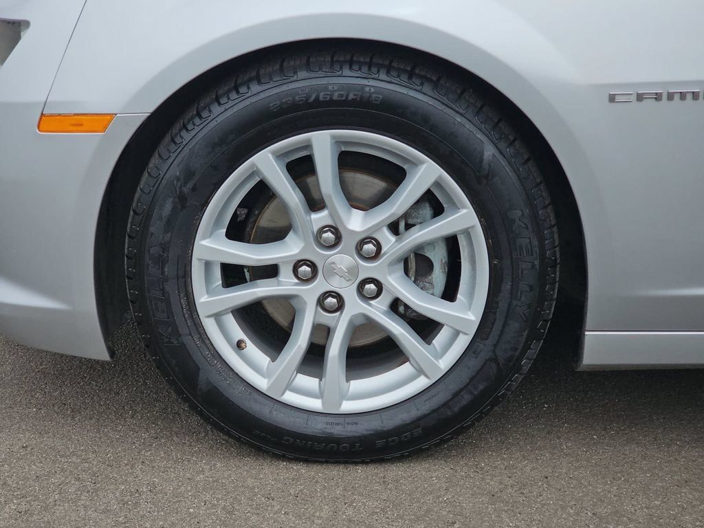 Used 2015 Chevrolet Camaro LT RWD image 35
