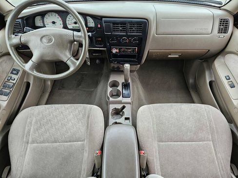 Used 2003 Toyota Tacoma PreRunner image 22
