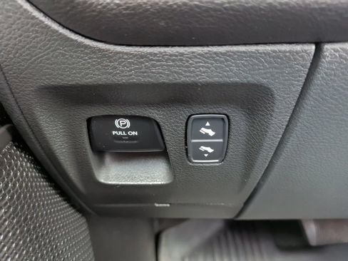 Used 2022 RAM 1500 Big Horn AWD/4WD image 30