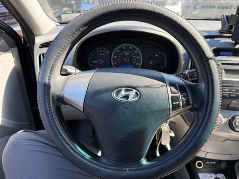Used 2010 Hyundai Elantra GLS FWD image 22