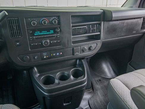 Used 2017 Chevrolet Express 3500 LT w/ LT Preferred Equipment Group image 19