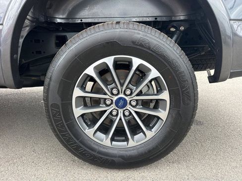 Used 2019 Ford F150 XLT w/ Equipment Group 302A Luxury AWD/4WD image 14