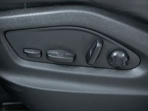 Certified 2023 Porsche Cayenne image 17