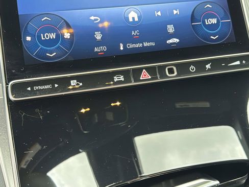 Certified 2025 Mercedes-Benz GLC 300 4MATIC image 21