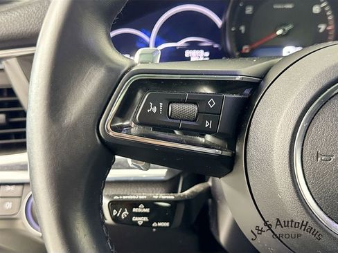 Used 2021 Porsche Panamera 4 AWD/4WD image 13
