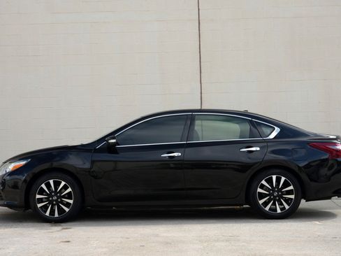 Used 2018 Nissan Altima 2.5 SL FWD image 8