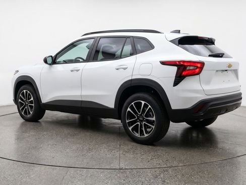 Used 2025 Chevrolet TrailBlazer LT FWD image 6