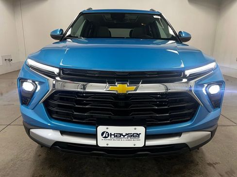 New 2026 Chevrolet TrailBlazer LT w/ Convenience Package FWD image 8