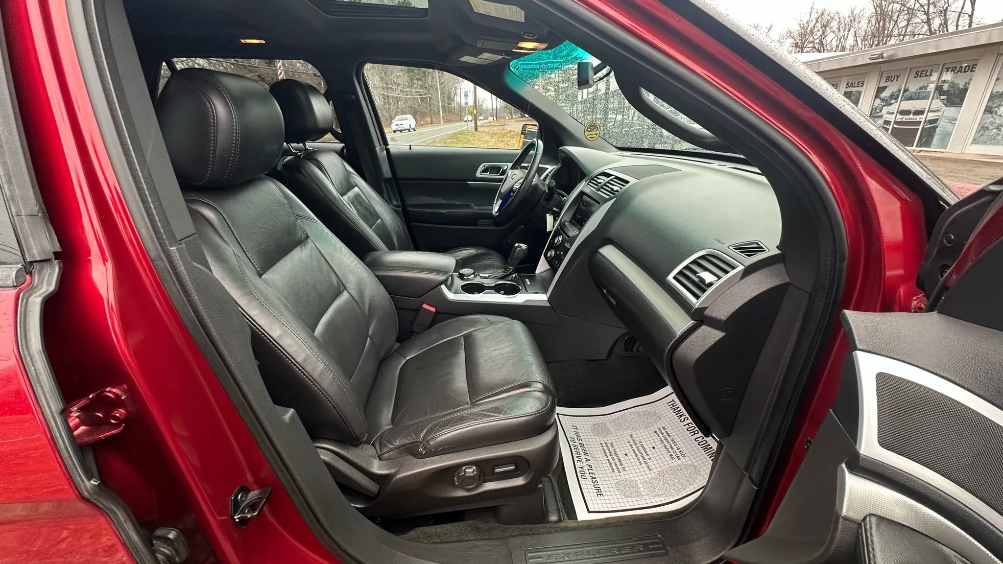 Used 2014 Ford Explorer XLT AWD/4WD image 31