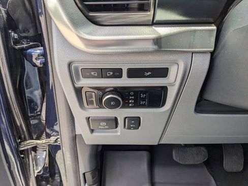 Used 2024 Ford F150 Lariat w/ Equipment Group 502A High AWD/4WD image 29