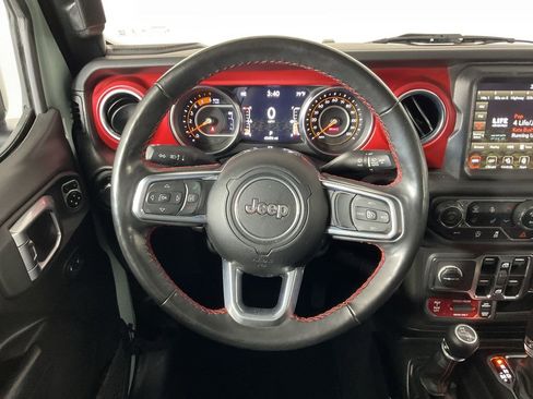 Used 2023 Jeep Wrangler Unlimited Rubicon w/ Cold Weather Group AWD/4WD image 11