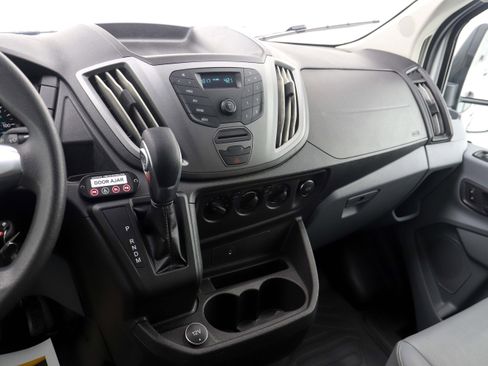Used 2019 Ford Transit 350 XL image 28