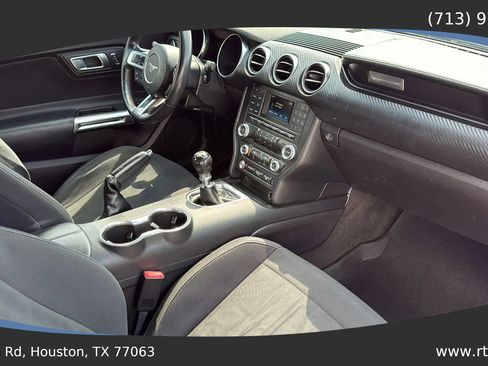 Used 2018 Ford Mustang Coupe image 27