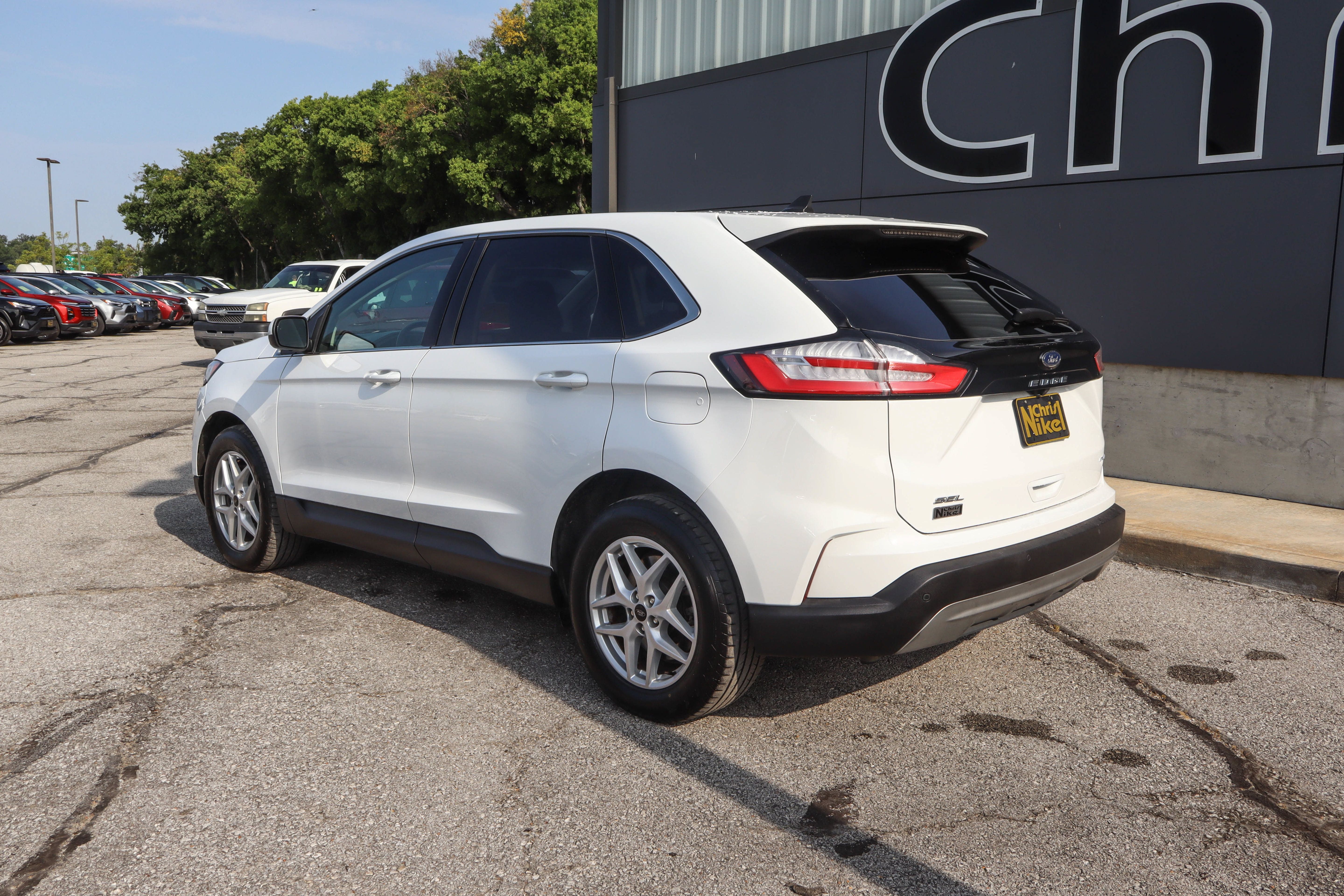 Used 2024 Ford Edge SEL AWD/4WD image 6