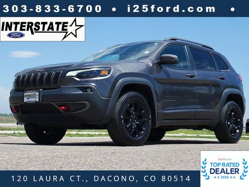 Used 2019 Jeep Cherokee Trailhawk w/ Comfort/Convenience Group AWD/4WD image 1