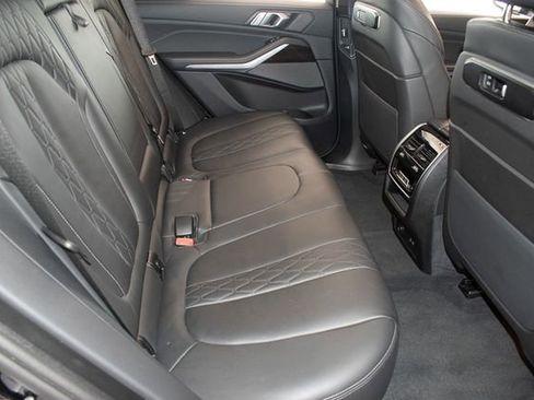 Used 2025 BMW X5 xDrive50e AWD/4WD image 12