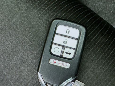 Used 2020 Honda Accord EX image 38