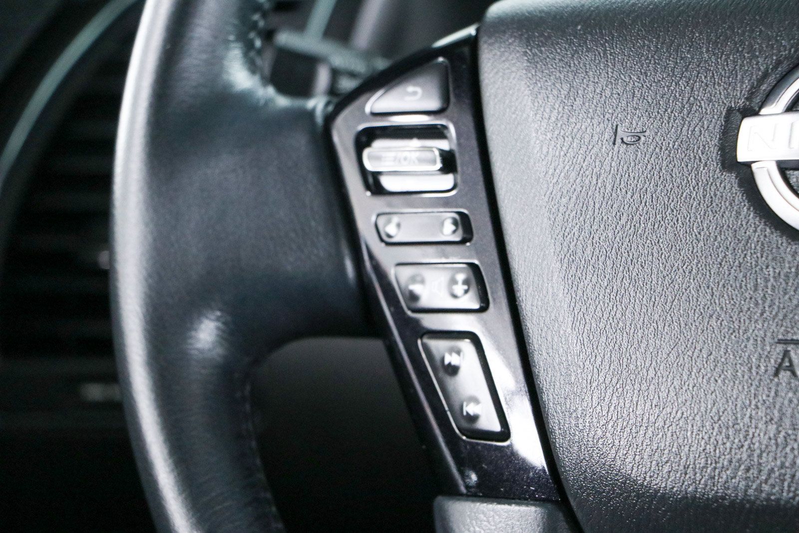 Used 2023 Nissan Armada SL w/ Midnight Edition Package AWD/4WD image 14