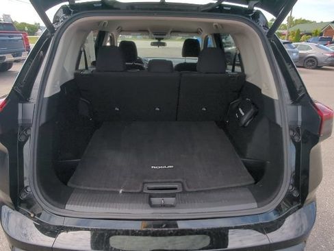 Used 2026 Nissan Rogue SV FWD image 33