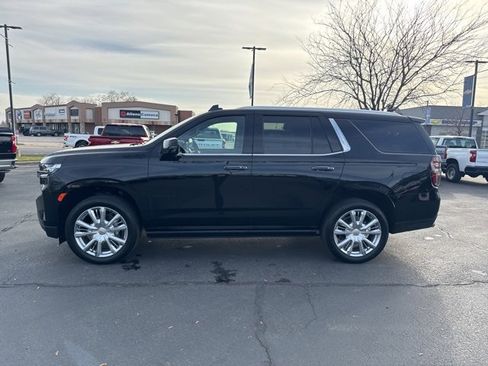 Used 2023 Chevrolet Tahoe High Country image 4