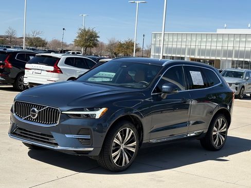 Certified 2023 Volvo XC60 T8 Ultimate image 3