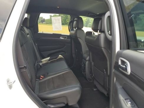 Used 2021 Jeep Grand Cherokee Laredo X AWD/4WD image 22
