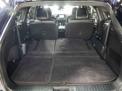 Used 2023 Toyota Highlander XSE FWD image 24
