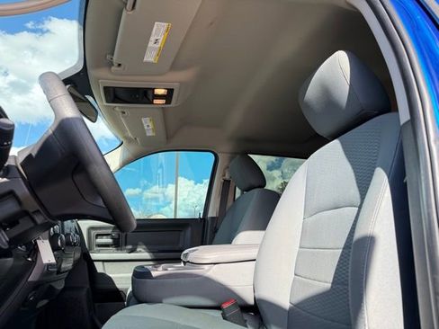 Used 2019 RAM 1500 Express w/ Express Value Package AWD/4WD image 23
