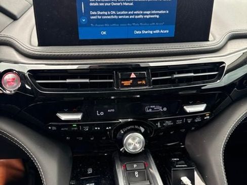 Used 2025 Acura MDX SH-AWD w/ Advance Package image 7