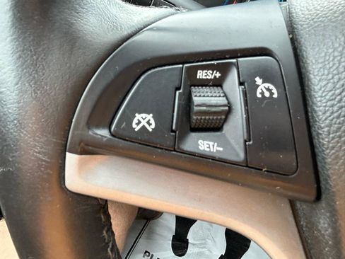 Used 2013 Chevrolet Cruze LT FWD image 18