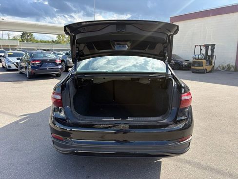 Used 2024 Volkswagen Jetta SE FWD image 13