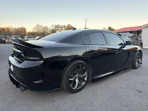 Used 2019 Dodge Charger GT image 4