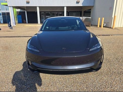 Used 2024 Tesla Model 3 Performance image 9