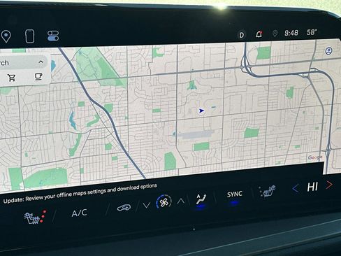 Certified 2024 Chevrolet Traverse LT image 30