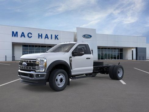 New 2026 Ford F450 XL w/ XL Chrome Package image 1