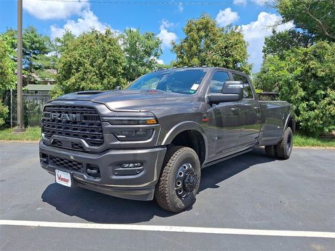 New 2025 RAM 3500 Limited image 3