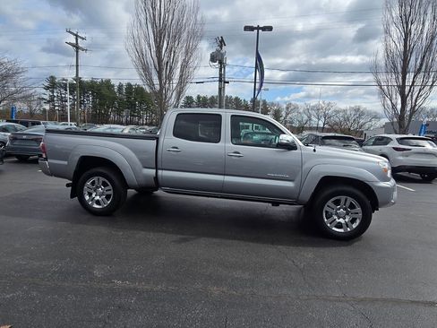 Used 2015 Toyota Tacoma 4x4 Double Cab w/ Limited Package image 8
