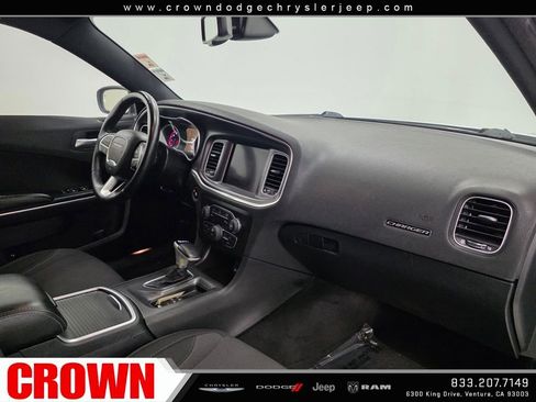 Used 2017 Dodge Charger SXT w/ Driver Confidence Group image 12