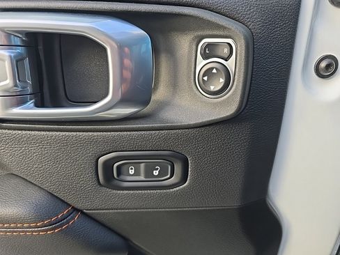 Used 2023 Jeep Gladiator Mojave w/ Trailer Tow Package image 22