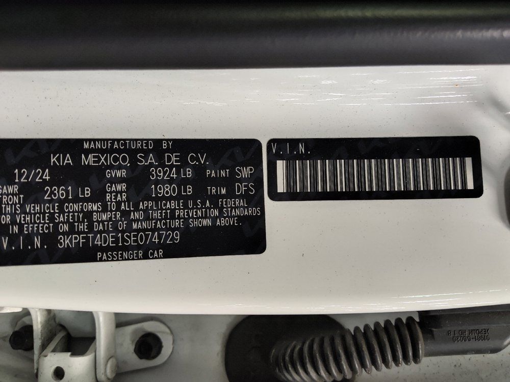 Used 2025 Kia K4 FWD image 33