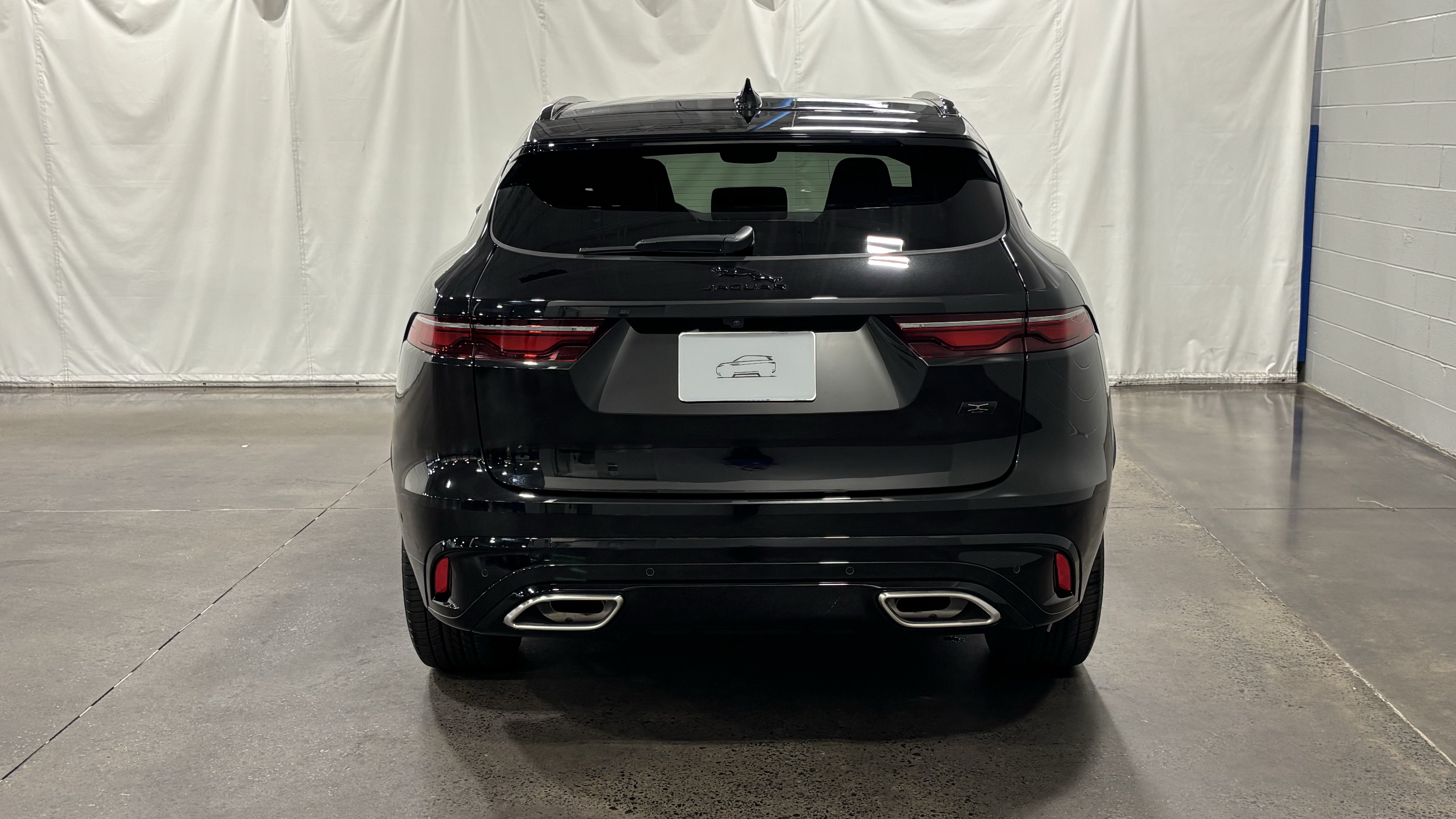 New 2026 Jaguar F-PACE R-Dynamic S AWD/4WD image 8